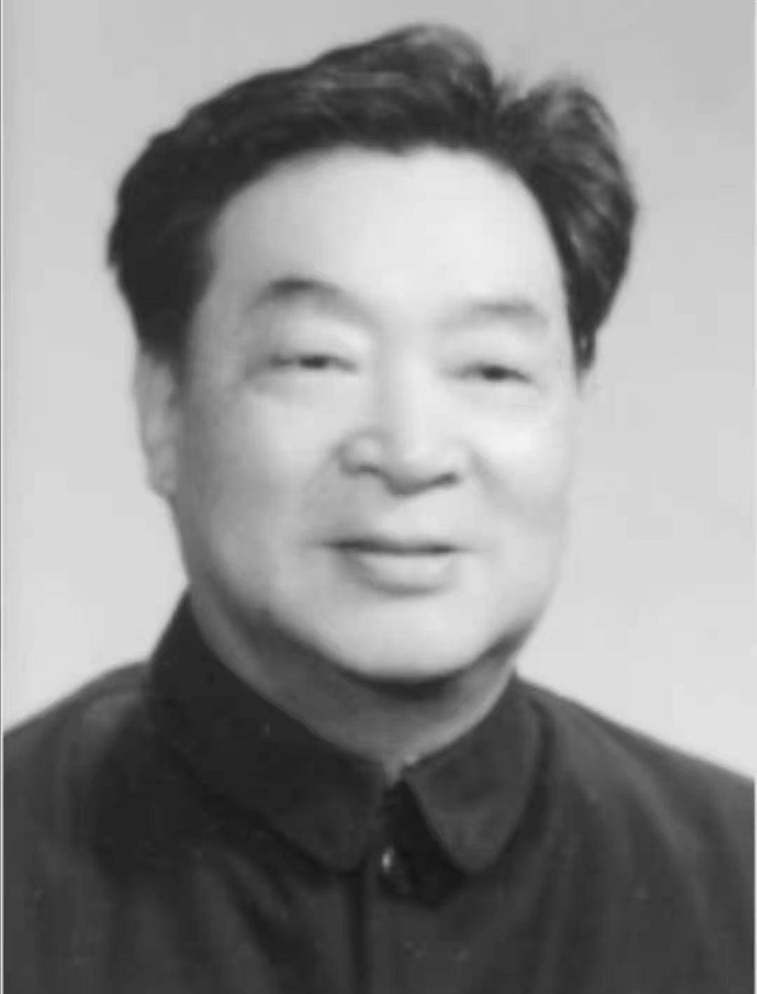 原创80岁不顾世俗再婚黄宗英携手12年冯亦代却留遗愿与原配合葬