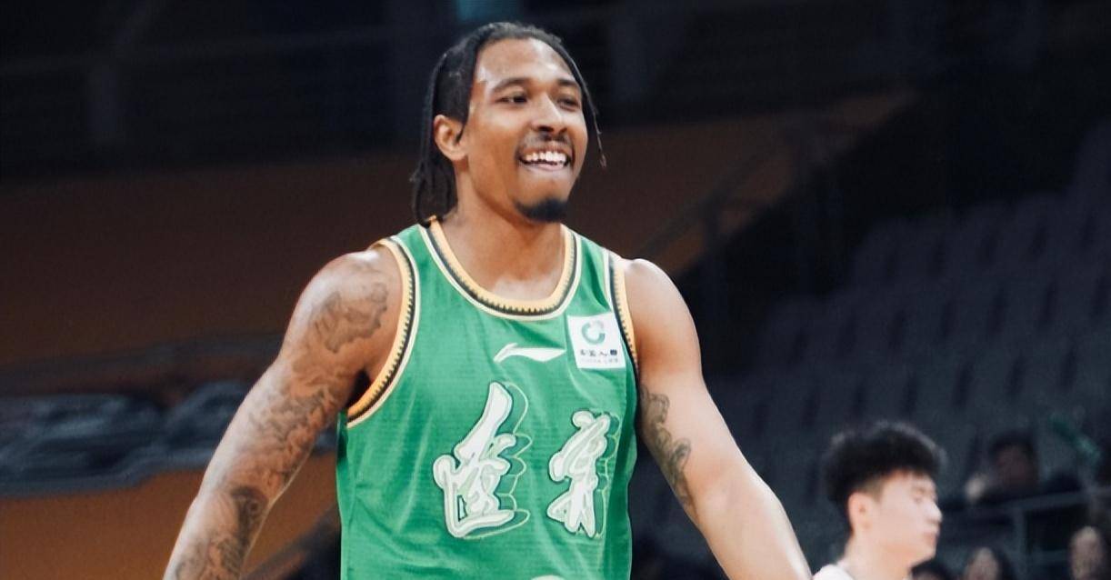 原创正式确定郭艾伦即将复出弗格轻伤不下火线第四外援提上日程