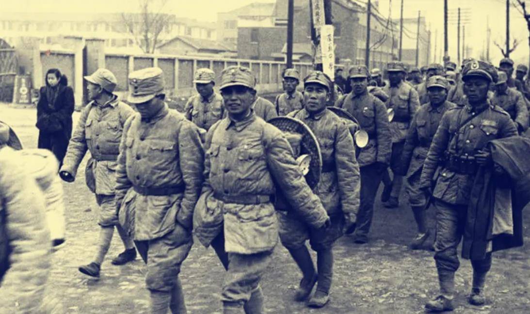 老兵,提前6年退休,损失200万回来见80岁母亲:儿子不孝_来福_雨秋_宪兵