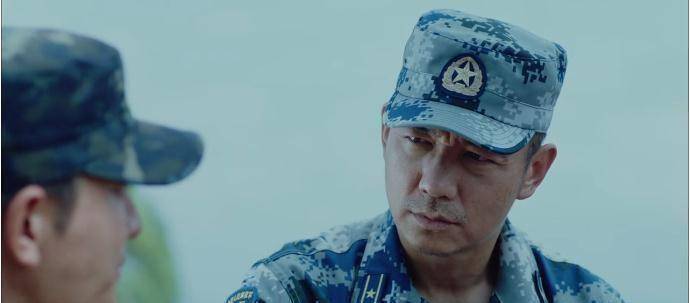 但是不知道从何时起军旅剧慢慢变味了,很多军旅剧越来越商业化,模式化