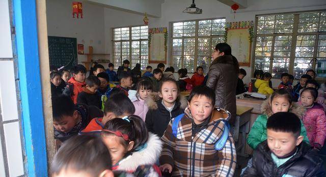 河南各地中小学寒假放假时间公布:学生有些无奈,家长有些不满_疫情_阶