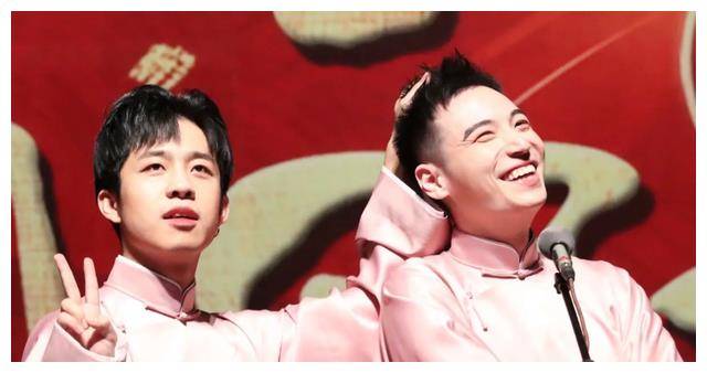 德云社新搭档大揭秘张鹤伦直播道出缘由观众竟视而不见