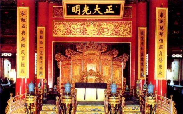 原创清朝皇帝又不是包青天需要断案为何要在大殿挂一正大光明匾呢