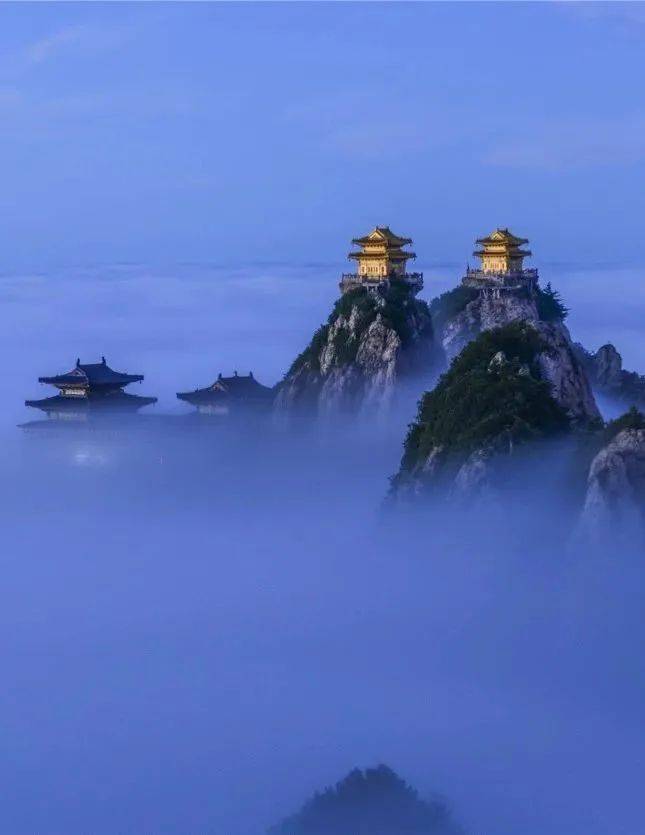 春色朦胧山雾霁雨后老君山美得不可方物