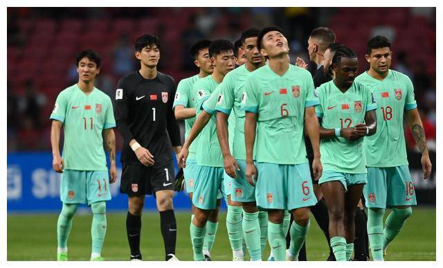 中国男足何以败绩连连张琳芃退队揭示真相