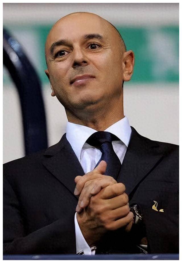 其他球队的球迷抨击球队老板,或多或少带着一些个人情感,但在热刺这边