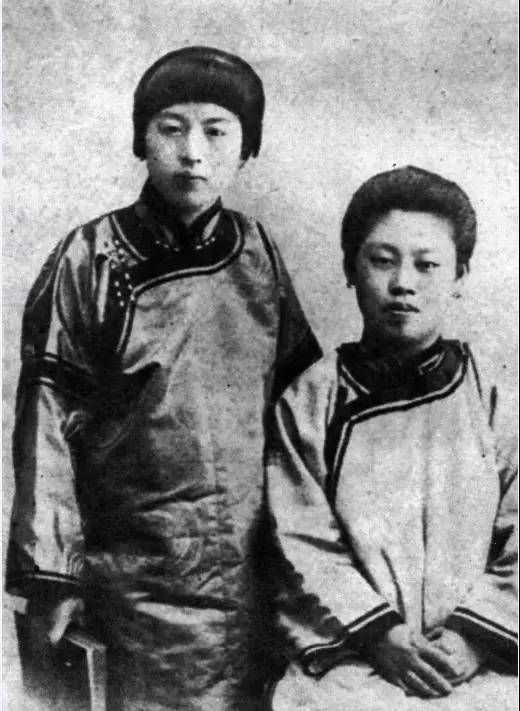 严复收吕碧城为女弟子,并向袁世凯鼎力推荐吕碧城是兴办女学的最佳