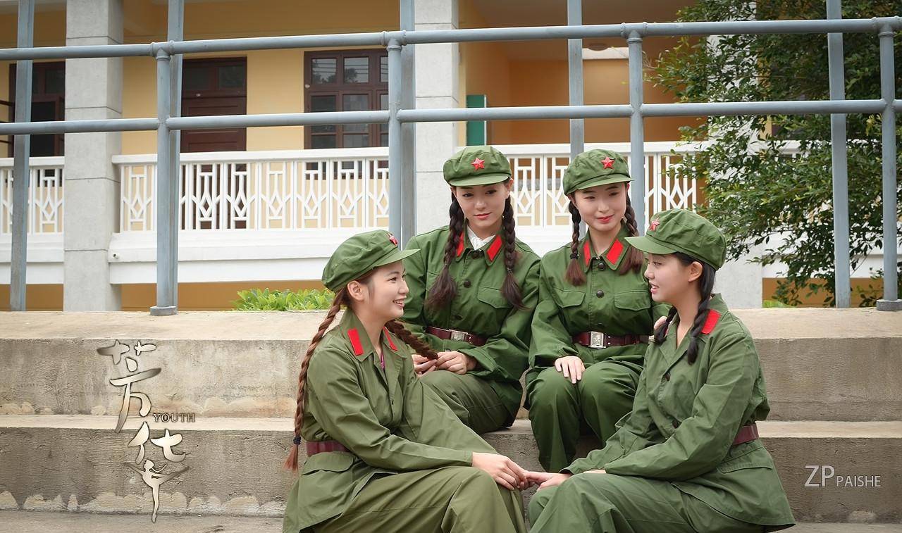 原创直击我国六五式军服一身绿三片红网友最好看的军服