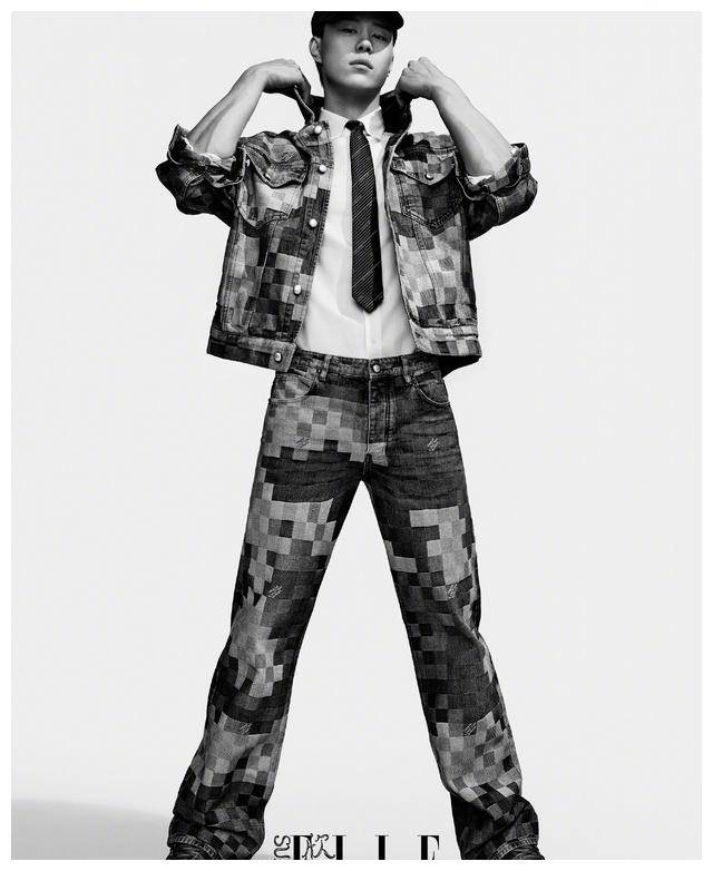 超级elle封面蛙泳之王覃海洋亮相肌肉赤膊秀引发惊叹