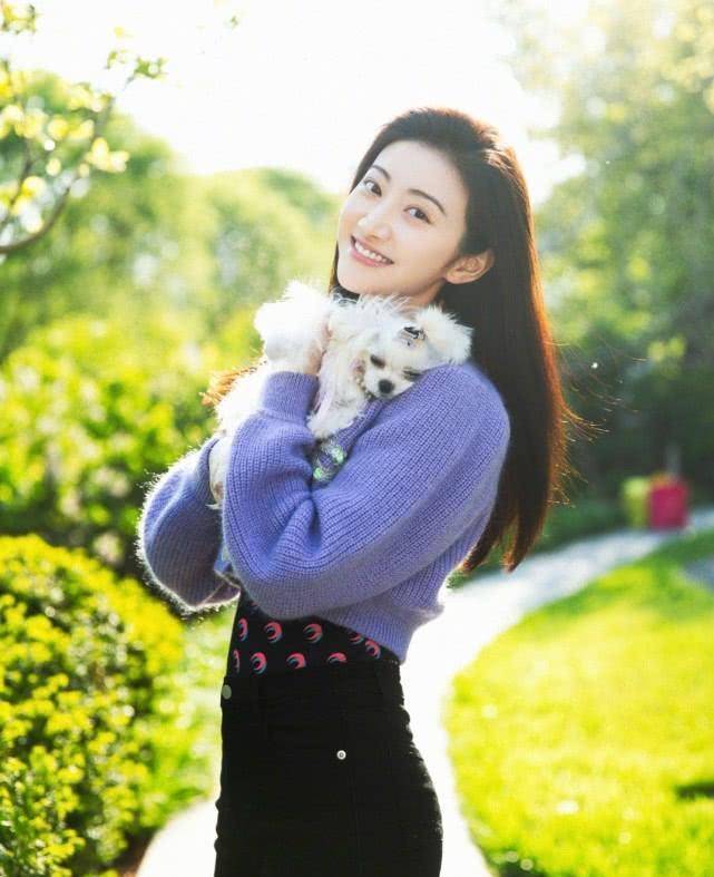 原创景甜520上线公开表白晒自拍传达爱意面色红润锁骨抢镜美出新高度