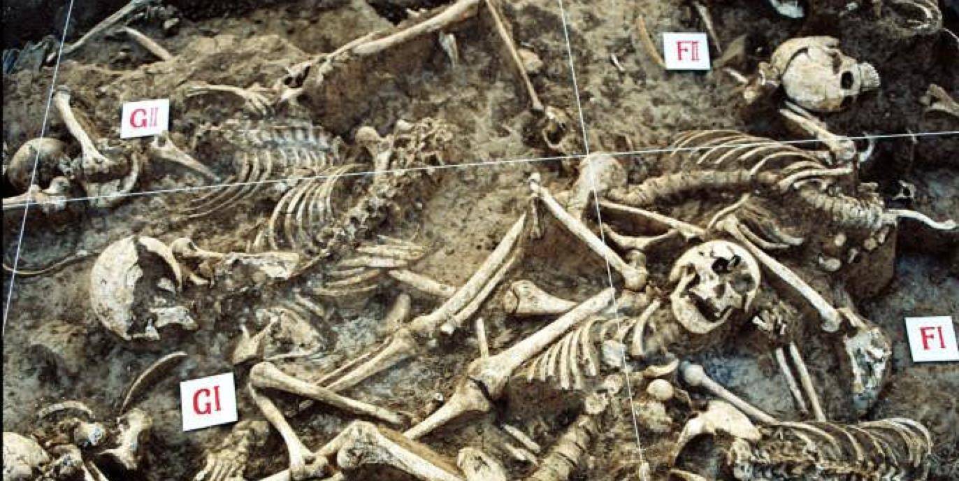 尸体堆积成"墙",实施者下场很惨,捣毁后,夜夜哭声不断_项羽_京观_白起