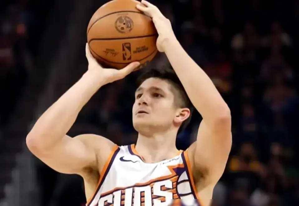 太阳队在接下来的比赛中继续发挥出色,为球迷带来更多精彩的篮球比赛