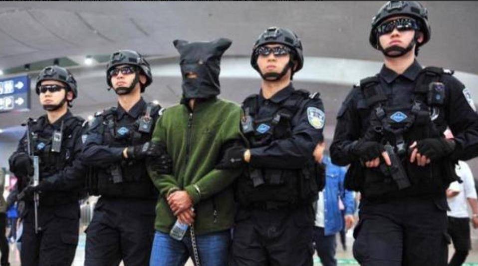 原创高材生陈恂敏1995年劫银行1500万隐藏21年从富家子弟沦为乞丐