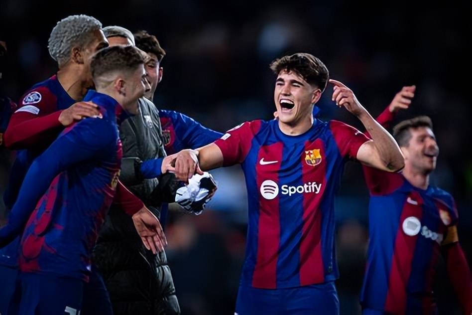 原创巴萨17岁防线新星或比肩十年功勋后卫诺坎普已收获复兴基石