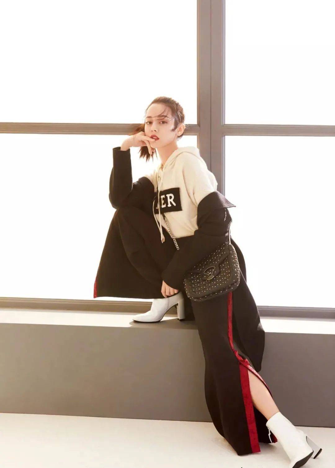 卫衣阔腿裤春天最慵懒穿搭