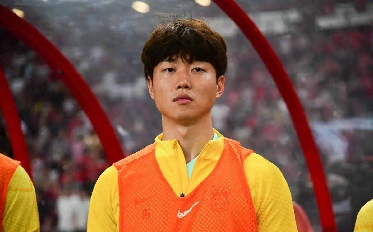 张琳芃回归后做巨大牺牲国足或选新队长高准翼王大雷有望首发