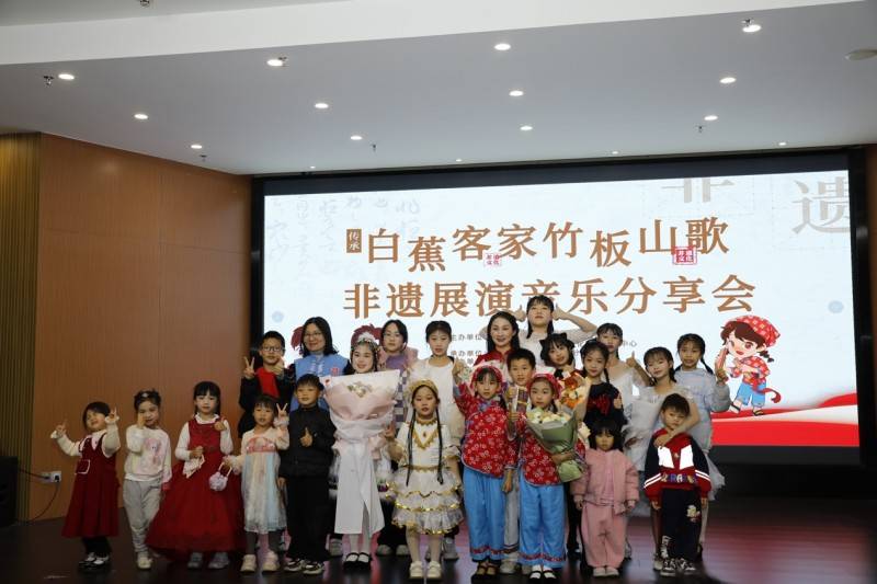 李晓茜荣获2023年度广东省优秀音乐家称号