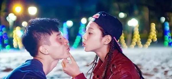 原创《谁是球王》:热血燃情接地气,惊喜不断为球狂_洪旭东_足球_电影