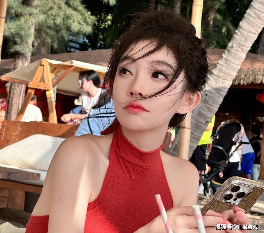 说是流量过剩了,甚至有的粉丝已经开始把注意力转移到其他主播身上了