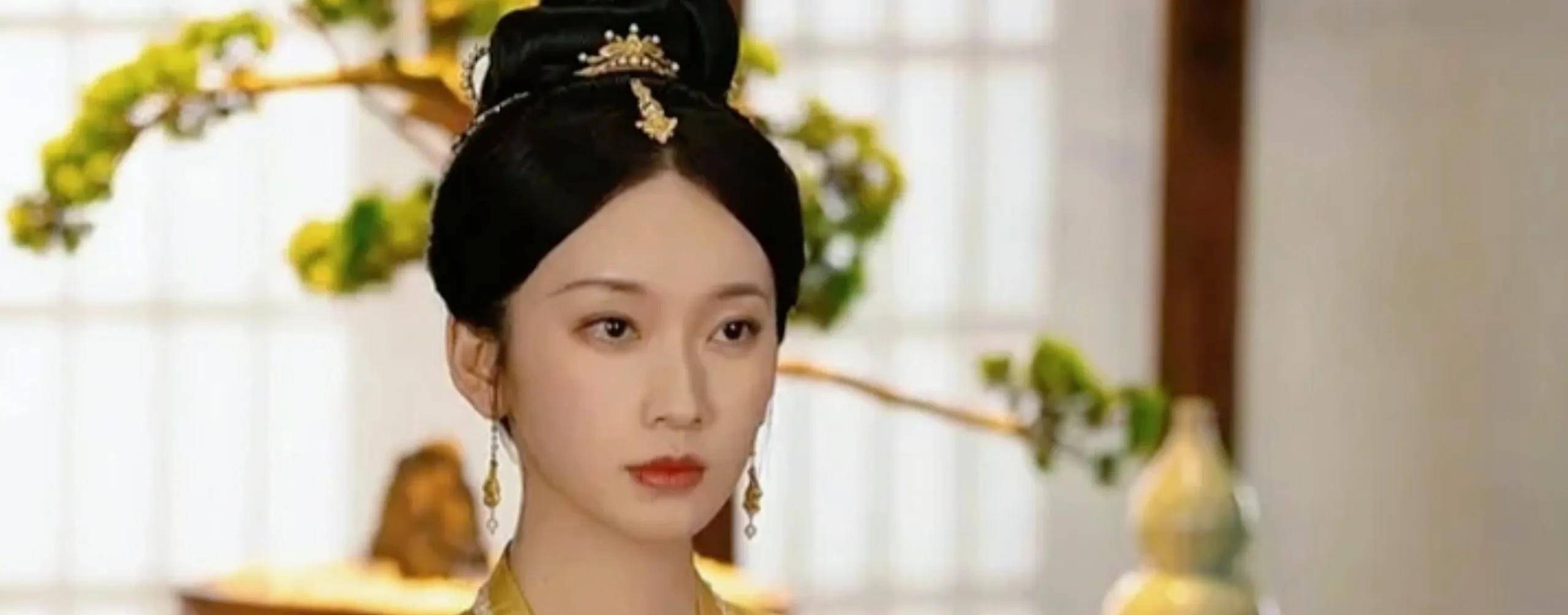 原创卿卿日常同样出演六少爷的女人田惜伟和刘令姿反差明显