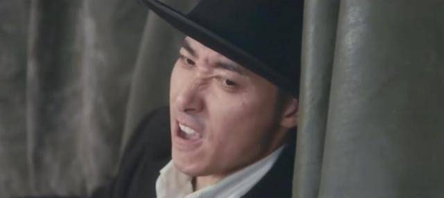 在第三次爆破任务时,女主带特务前去发电厂,孙六则是去往兵工厂.