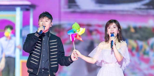 金星黄磊道出原因谢娜主持尴尬还能红十多年为啥听不得真话