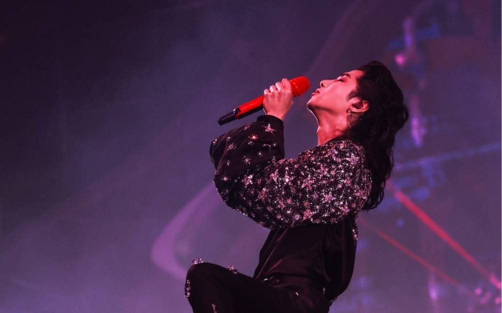 原创和周杰伦相比我发现华晨宇确实成了华语乐坛的希望