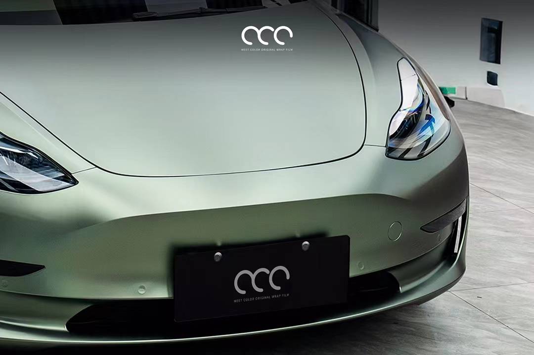 特斯拉modely漫彩改色膜超亚金属灰绿细腻的超亚质感