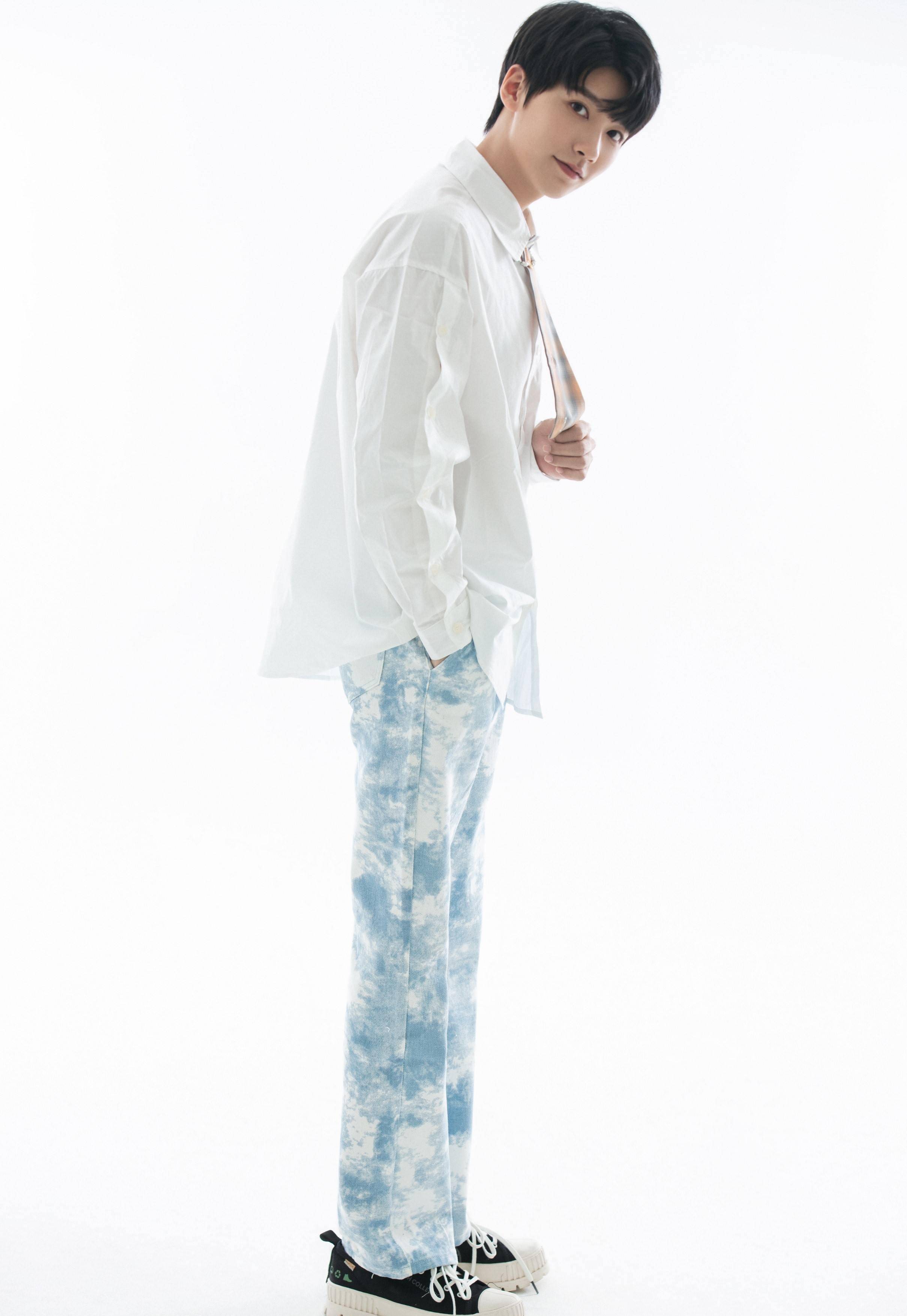 贾征宇打败汪铎金瀚冠军出道参演过九州天空城海大鱼等