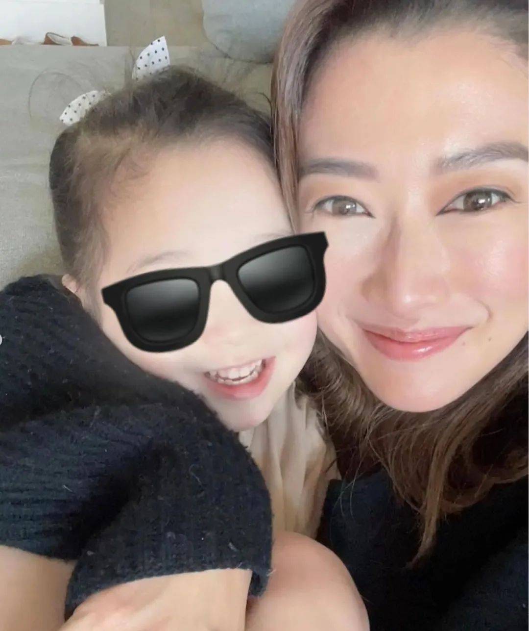 41岁谢霆锋妹妹秘密诞女后近况曝光.