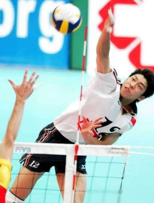 原创男排国手沈琼运动生涯多悲欢39岁终成家