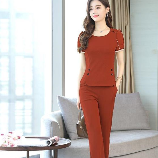 修身显瘦,活力大气,适合任何场合穿着,职场女强人风范尽显