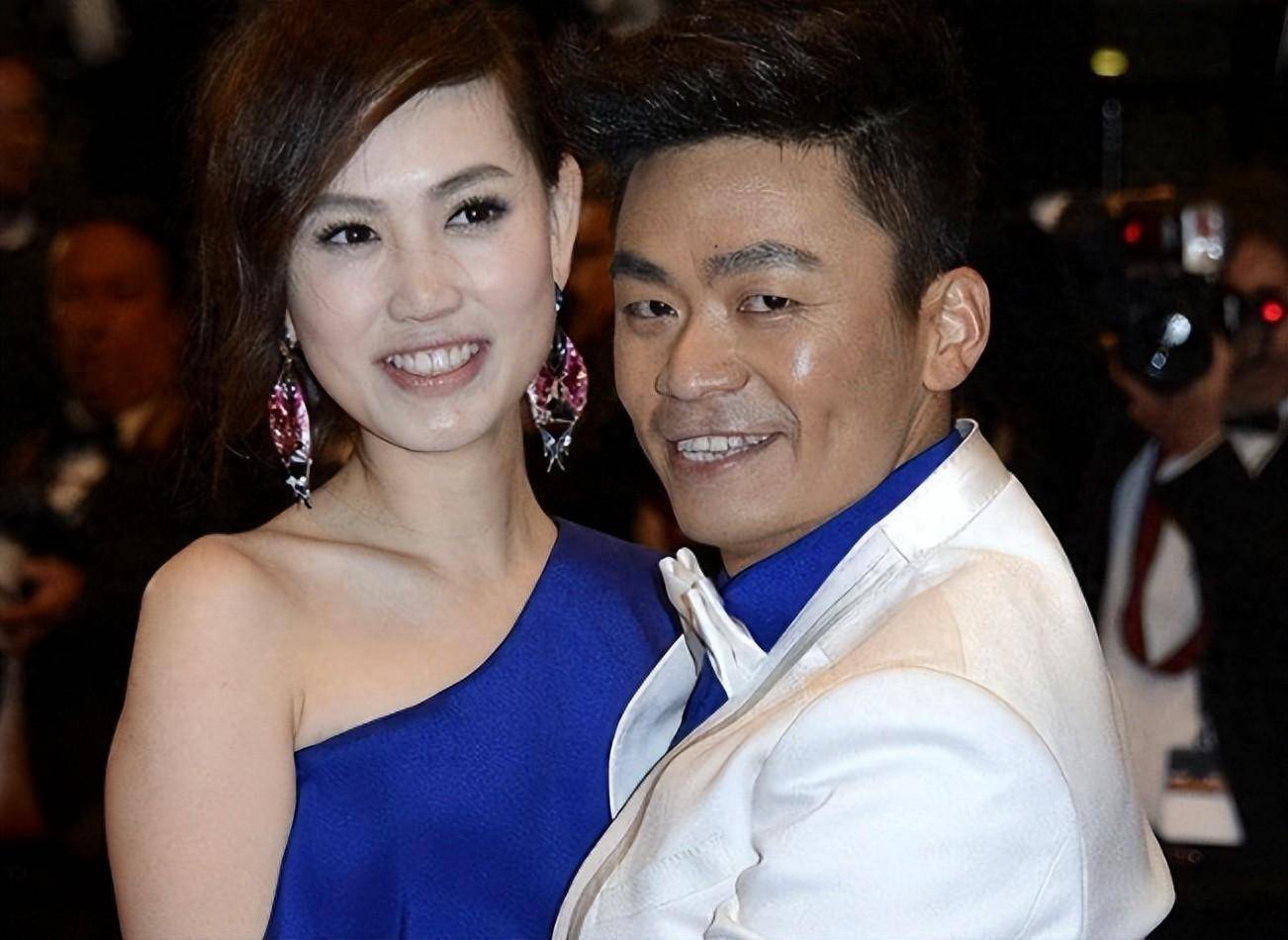 原创38岁的美艳娇妻马蓉离开王宝强后无人理会午夜梦回可曾后悔