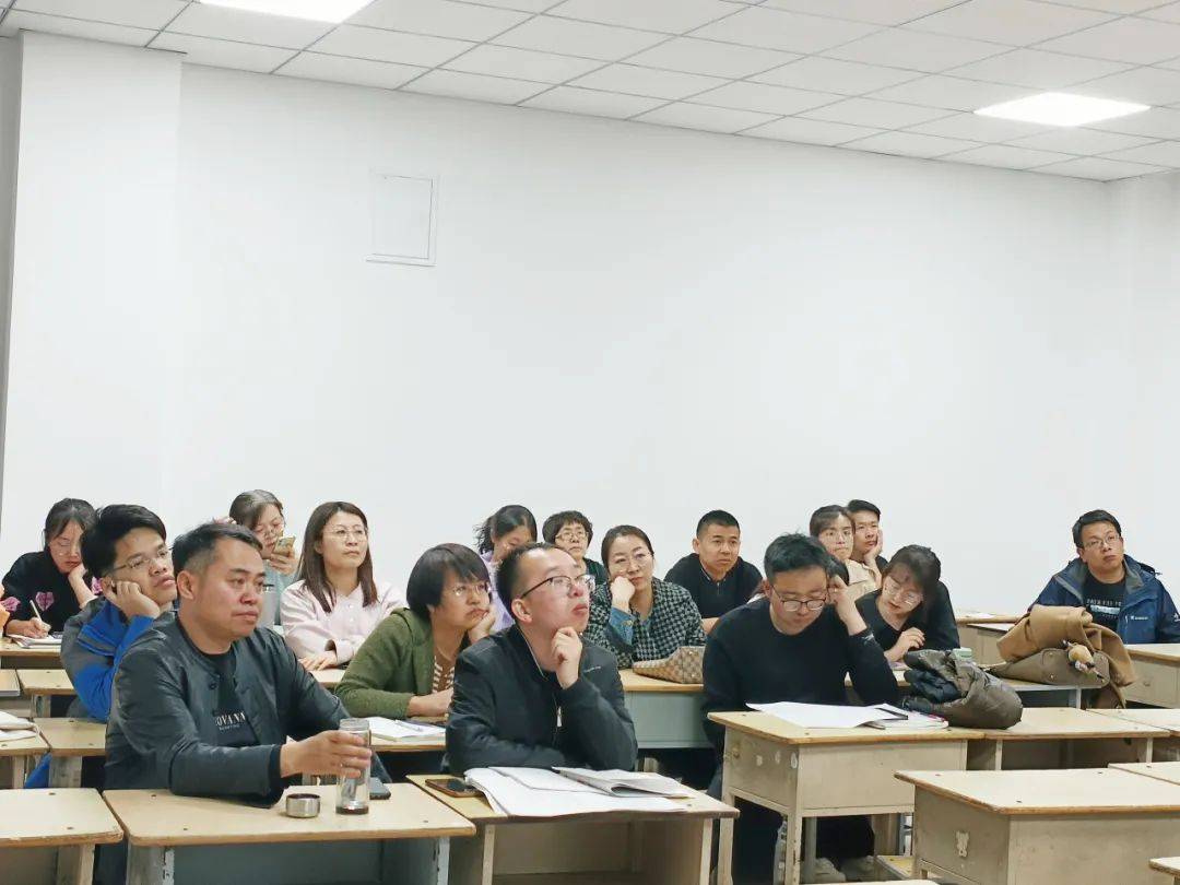 聚焦高考明方向合力前行创辉煌忻州一中召开研高考学科论坛