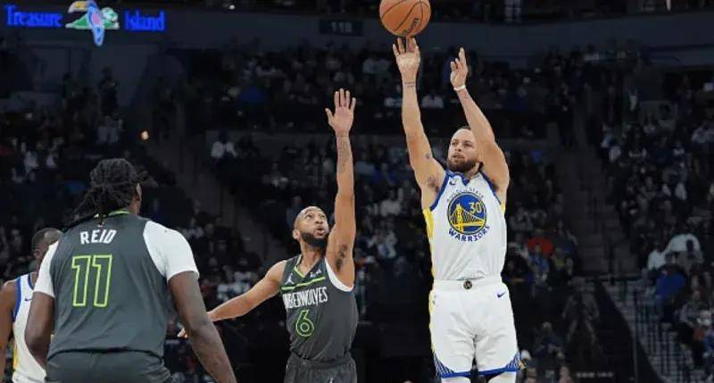 勇士最多领先火箭6个胜场,现在只剩下1个胜场,最快3天被超越_库里