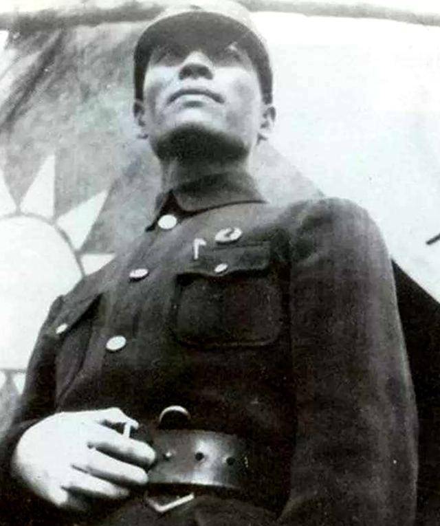 原创民族英雄谢晋元36岁被叛徒出卖留下的四个子女结局如何