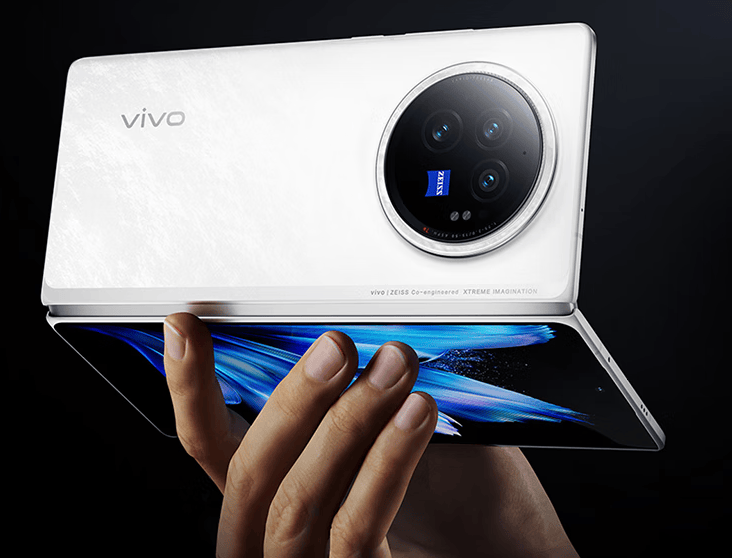 vivoxfold36999元登场正好遇到荣耀magicvs2看看谁更值