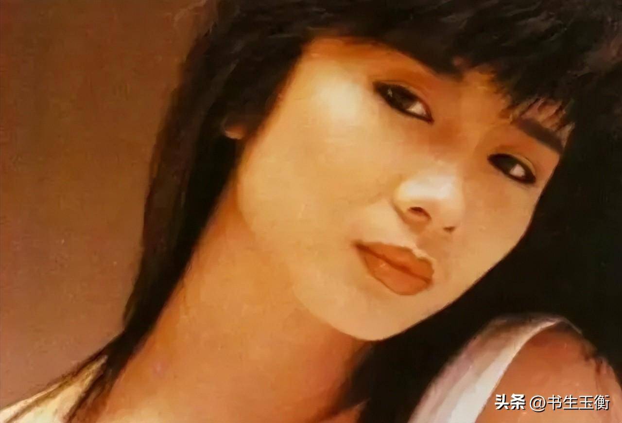 原创三级艳后曾拒绝成龙如今61岁胖到220斤依旧美到撩人心弦