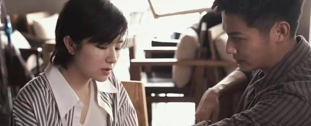 原创许你万家灯火张岚是个狠角色弃夫弃女拼事业理由却很凄美