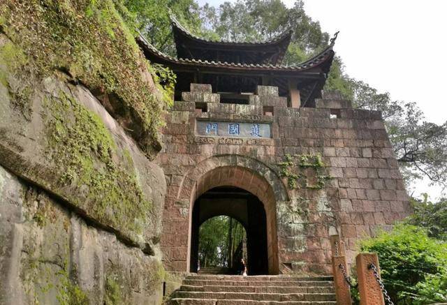 原创历史上重庆合川的钓鱼城有什么特别之处为什么难以攻克呢