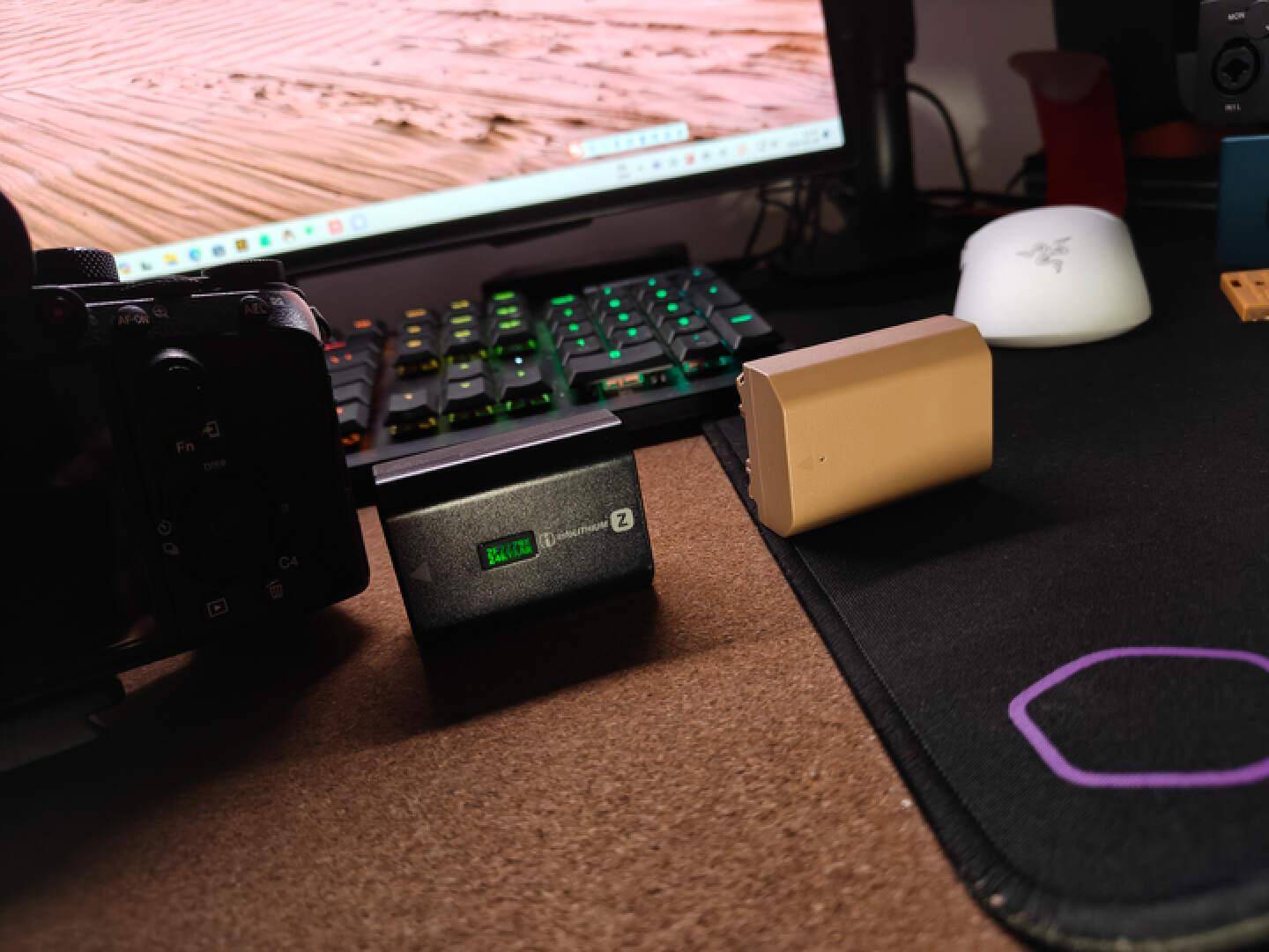 原创服役5年的索尼a7m3已半身不遂纽尔npfz100电池给它续了命