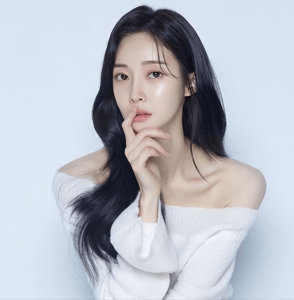 原创tara前成员李雅凛家中自杀前夫曾家暴她而且还对着孩子尿尿