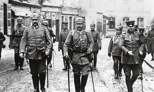 鲁登道夫与兴登堡在第一次世界大战中的成名之战一坦能堡之战