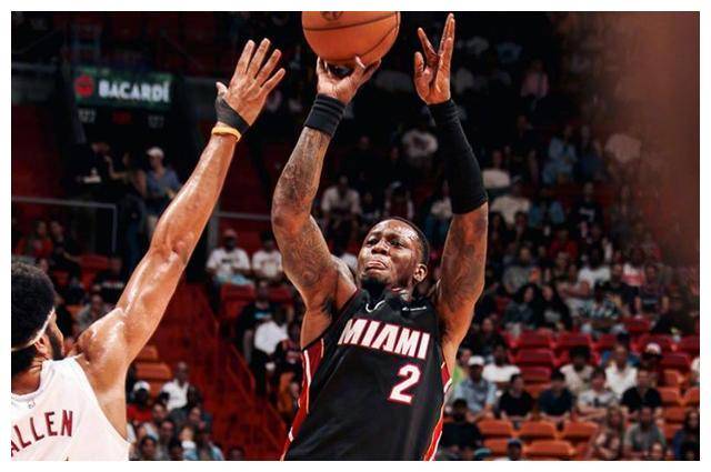 东部冠军归队巴特勒只上场6次团队狂胜37分7人得分双双