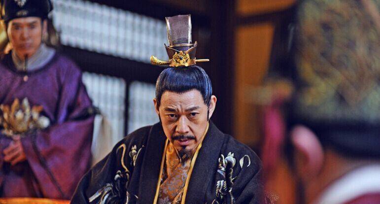 他是玄武门之变的功臣,晚年却对李世民不忠,对恩师也狠毒