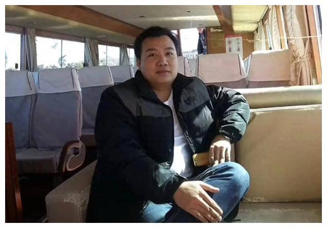 网红李晨惊人身世遭遇转变北大辍学真相揭秘