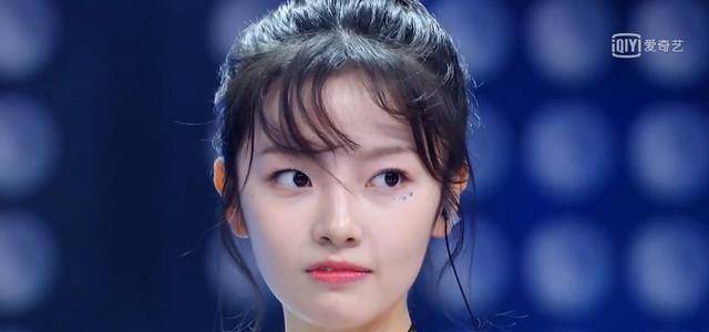 原创青2嘉行训练生镜头被删杨幂亲自发博拉票粉丝却怒骂嘉行