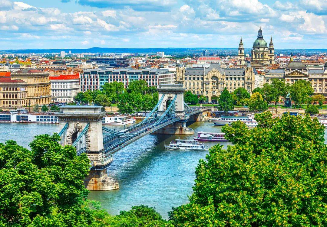 连接布达和佩斯乐高ideas作品塞切尼链桥获得万票支持