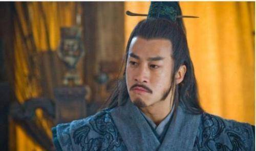 结交张良放过刘邦项羽的叔父项伯是傻白甜还是卧底