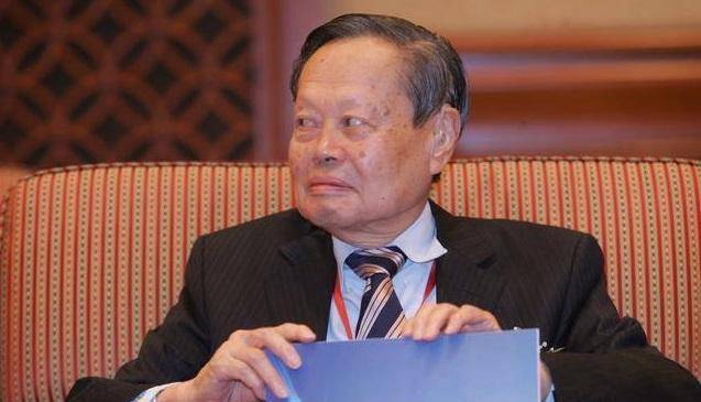 杨振宇"跨行"谈《易经》,周易对中国文化的影响,到底有多大?